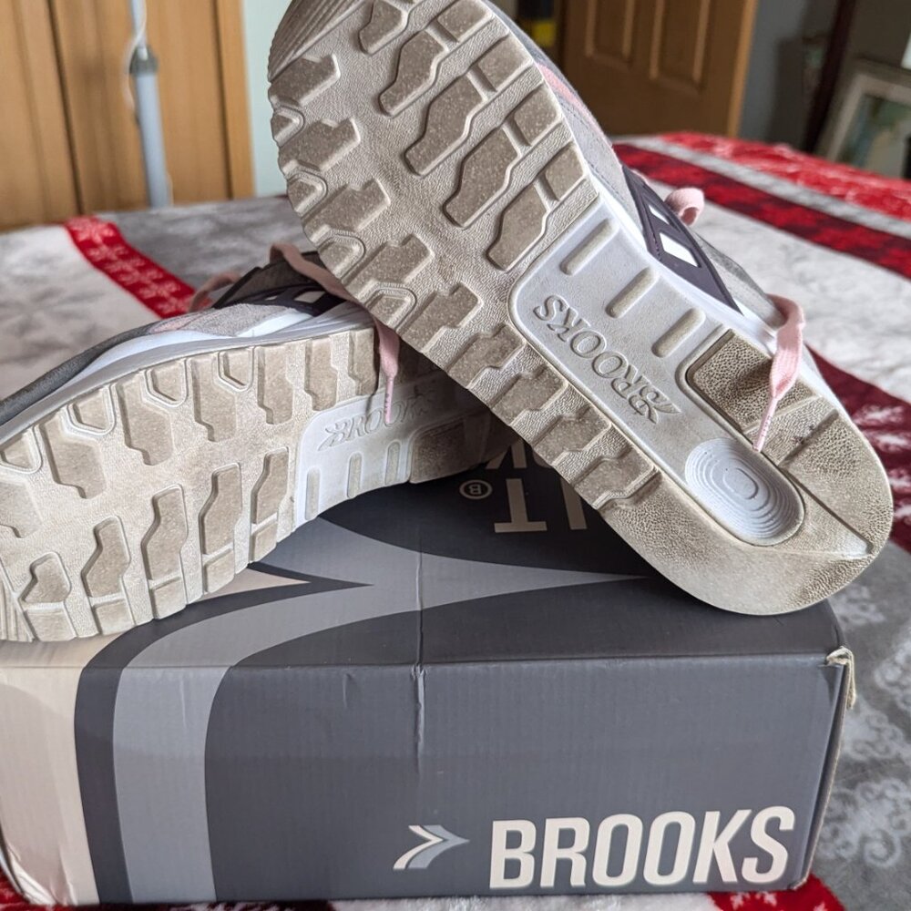 Brooks Bait mens's sz 10.5 women's sz 12 - Picture 4 of 4